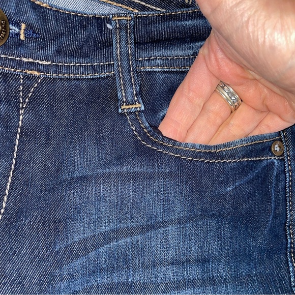 DL 1961 Women’s Blue Toni Cropped Jeans SZ 26 - Picture 2 of 10